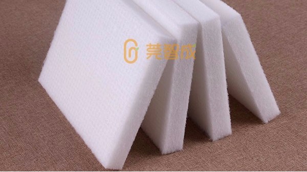 無膠棉生產廠家：床墊選軟的還是硬的？