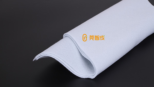定制隔熱針刺無紡布時(shí)要注意什么？