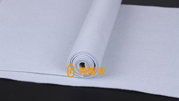 針刺無紡布-以實(shí)力繪就行業(yè)發(fā)展藍(lán)圖