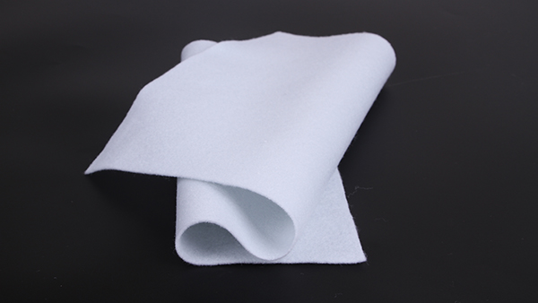 針刺棉在工業(yè)用途，又叫針刺氈
