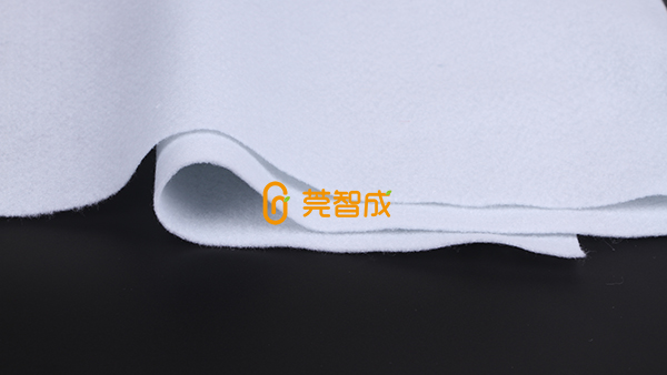 氈類濾材針刺氈有什么特點(diǎn)？