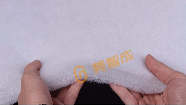 大棚保溫被無膠棉運輸情況-可跟負(fù)責(zé)人聯(lián)系
