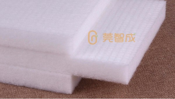 無膠棉生產(chǎn)廠家-給您分析無膠棉與噴膠棉有什么不一樣？